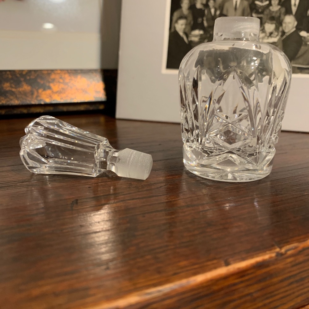 Waterford Dresser Bottle with Stopper - Picture 8 of 8